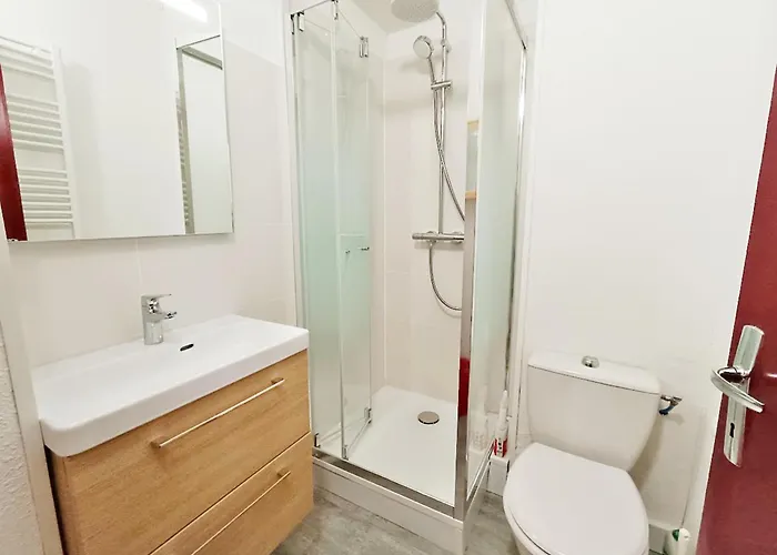 アパート Les Myrtilles, Studio, Wifi, Cave, 2 Personnes Bagnères-de-Luchon